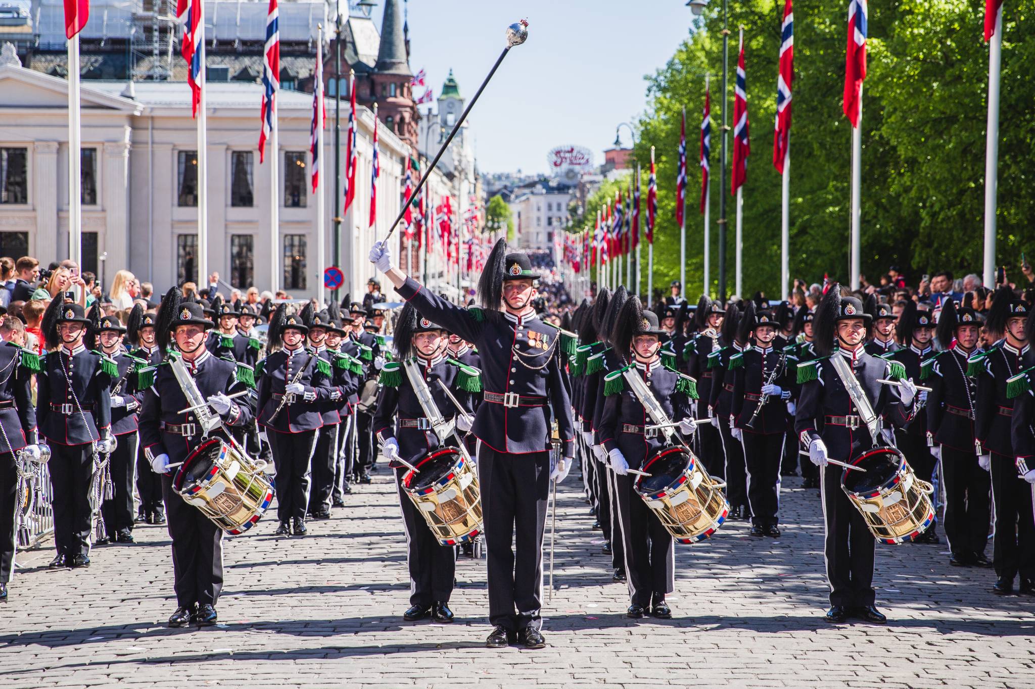 FESTKONSERT MED HANS MAJESTET KONGENS GARDE Bjergsted Bjergsted